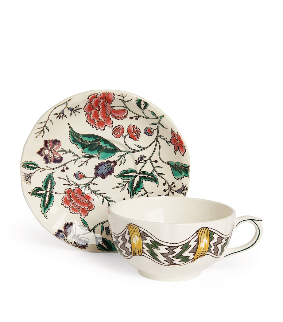 Gien breakfast cup and saucer set with floral design, 300ml, UK version