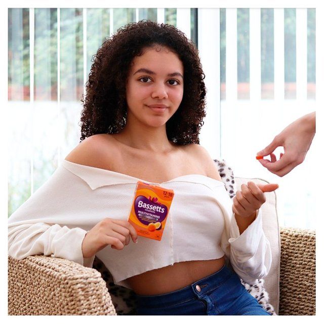 Bassetts Orange & Passion Fruit Multivitamins 12-18yrs    30 per pack - McGrocer