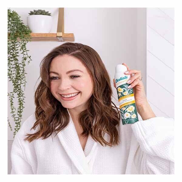 Batiste Naturally -  Green Tea & Chamomile 200Ml - McGrocer