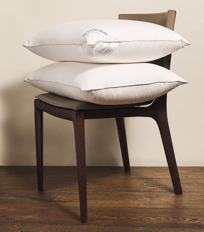 Harrods of London medium firm Canadian goose down pillow 50cm x 75cm, UK version