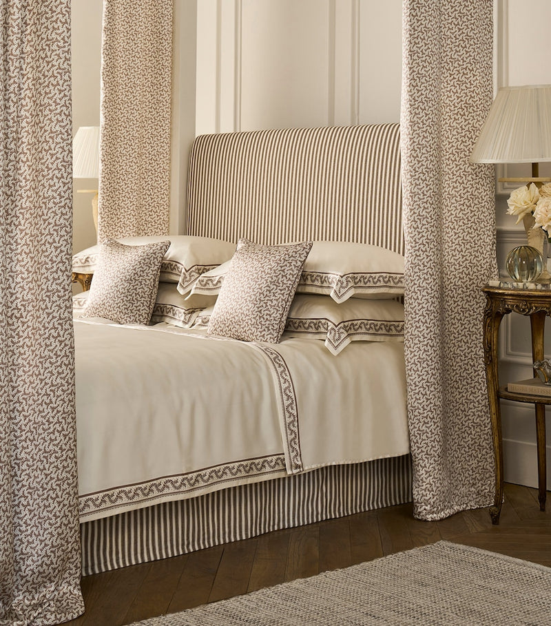 Gingerlily Silk Fern Vine King Duvet Cover (220cm x 200cm)