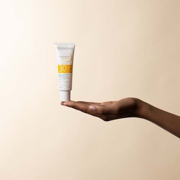 Bioderma Photoderm Anti-Blemish Sunscreen Spf30 40Ml - McGrocer