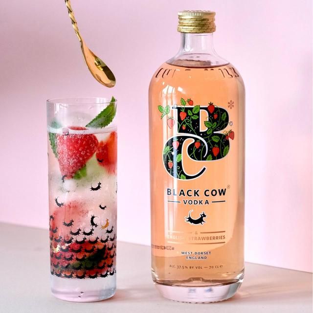 Black Cow & English Strawberries Vodka   70cl - McGrocer