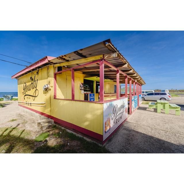 Bounty Coconut Rum Liqueur   70cl - McGrocer