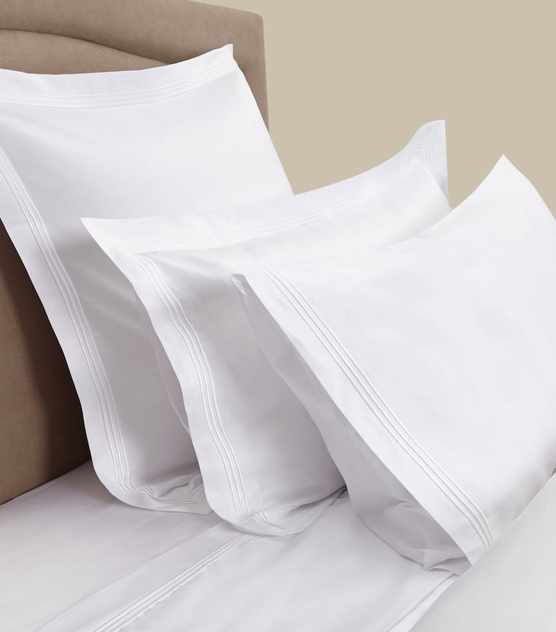 Peter Reed double flat sheet with embroidered stripes, 230cm x 275cm, imported from the UK