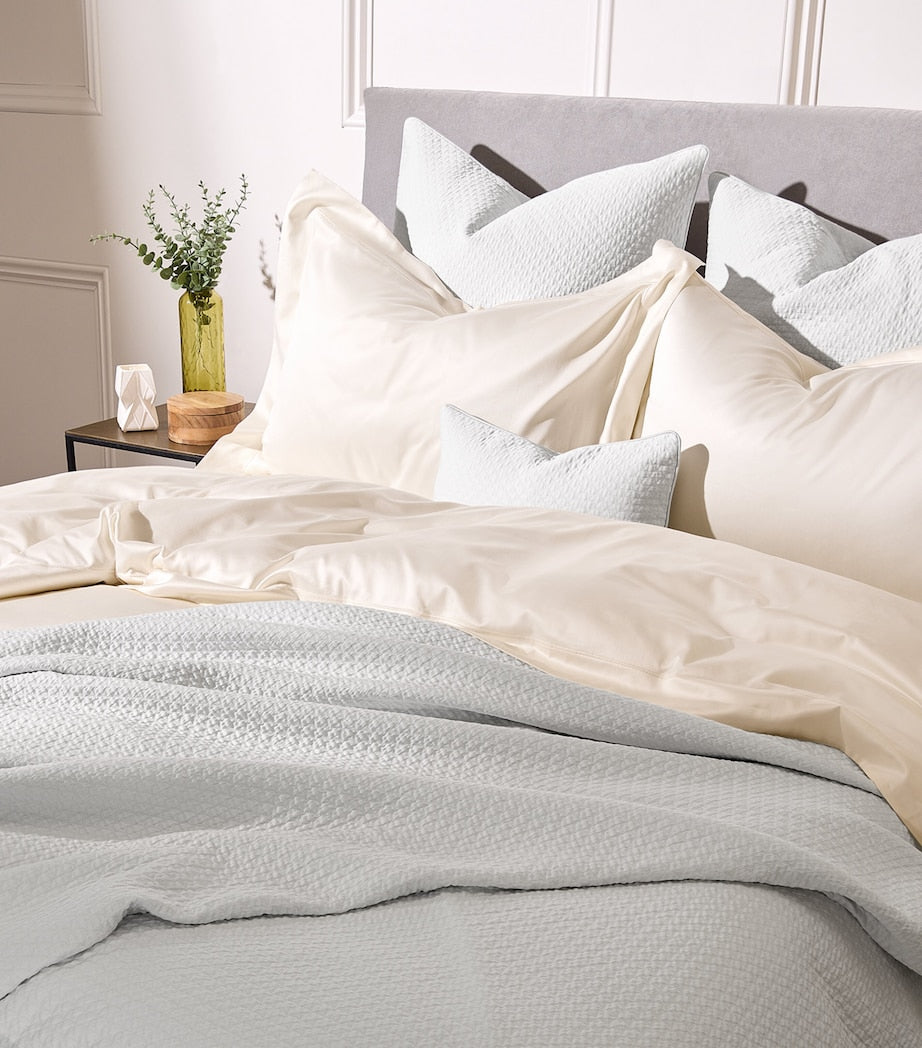 Celso De Lemos Prince king bedspread 245cm x 255cm - British product