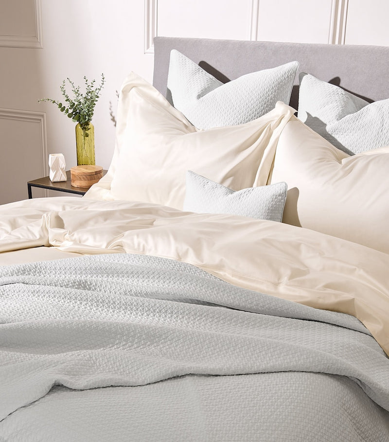Celso De Lemos Prince king bedspread 245cm x 255cm - British product