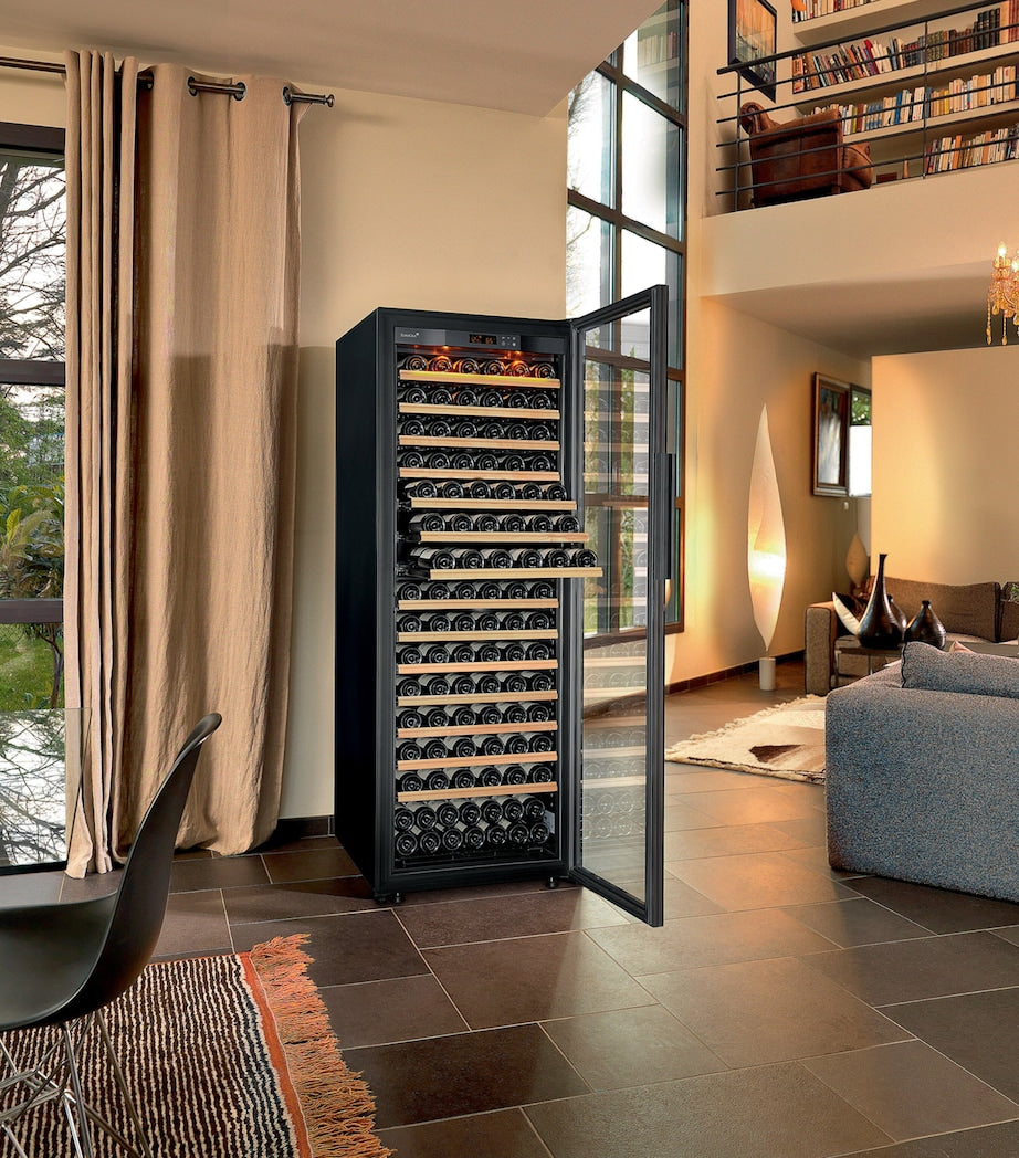 Eurocave large single-temperature freestanding pure wine cabinet - British product
