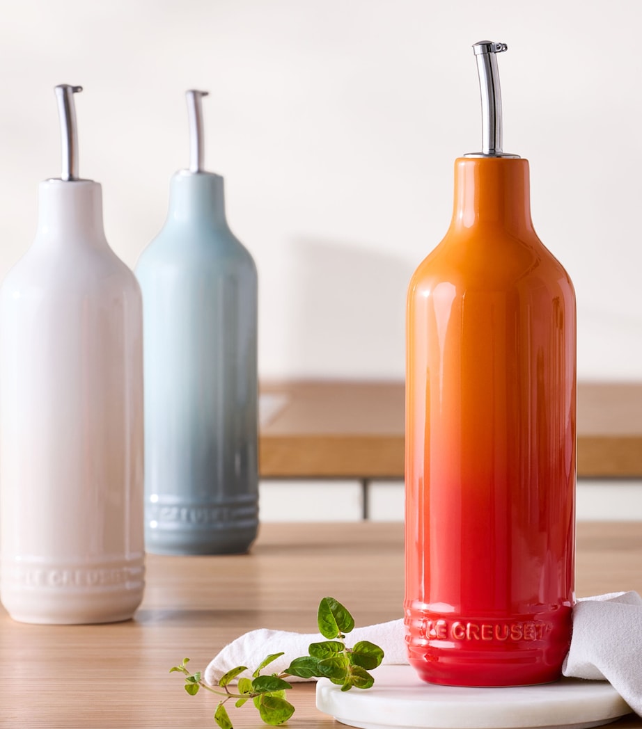 Le Creuset stoneware oil cruet with enamel finish, 600ml, UK version