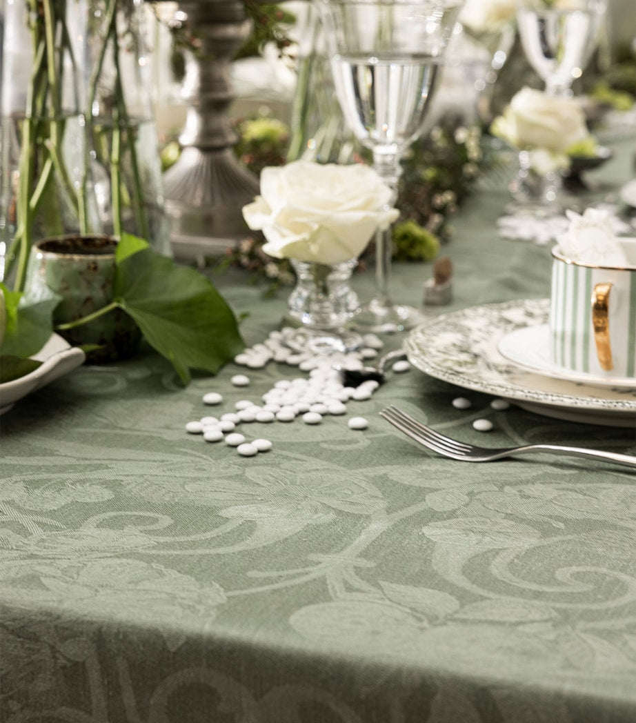 Le Jacquard Français linen Tivoli tablecloth 175cm x 250cm, UK version