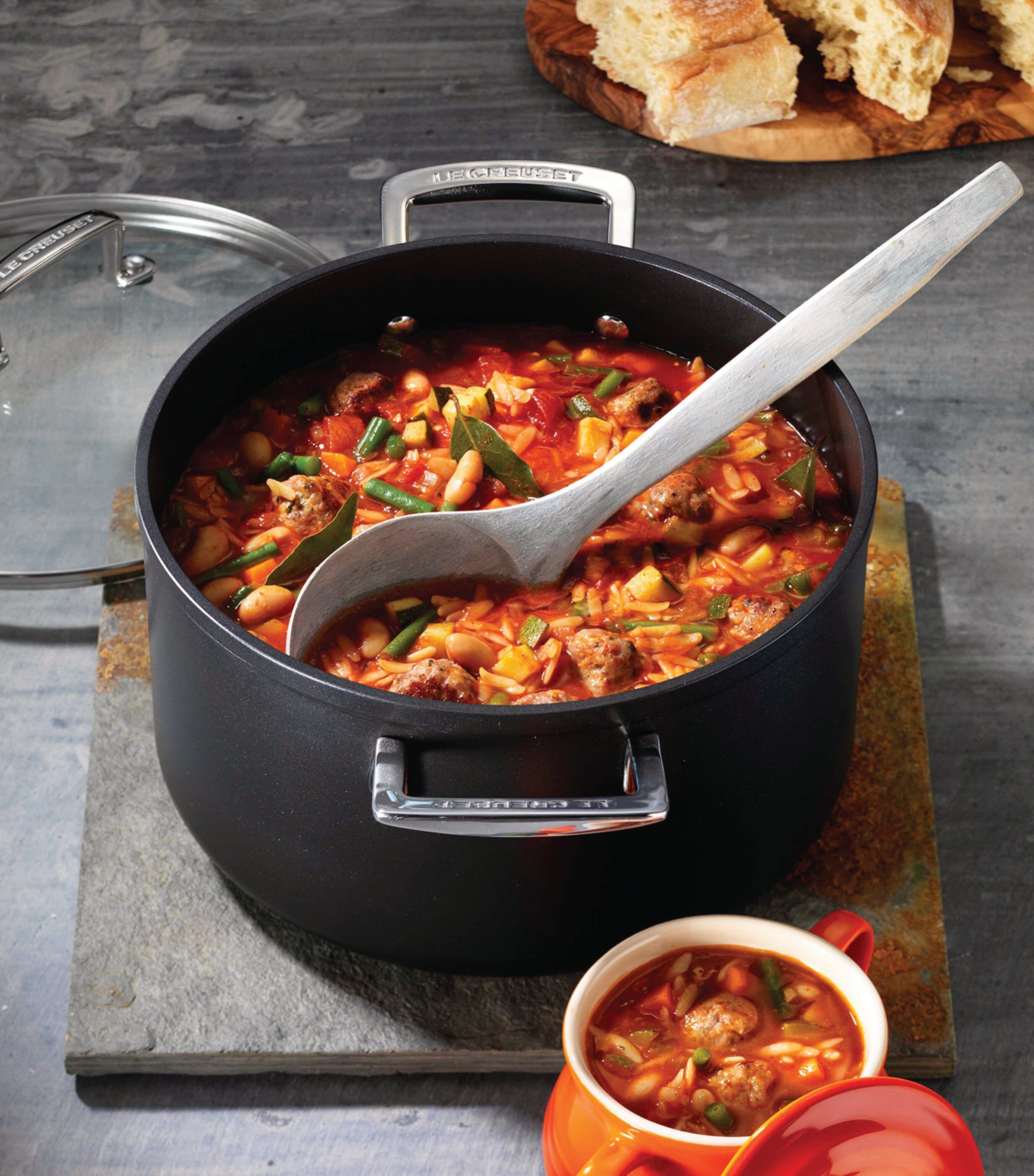 Le Creuset toughened non-stick casserole dish 21cm, UK version