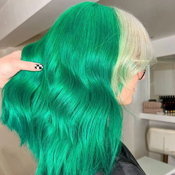 Manic Panic Venus Envy Dye 118ml, imported from the UK