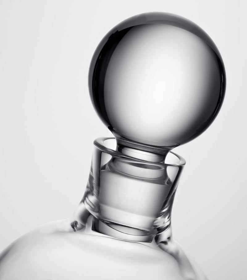 Waterford Crystal Irish Lace Decanter 900ml (British brand)