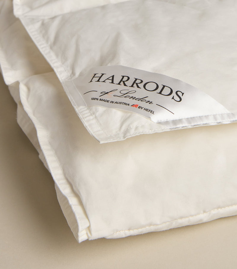 Harrods of London Matterhorn goose down duvet 200cm x 200cm, UK version