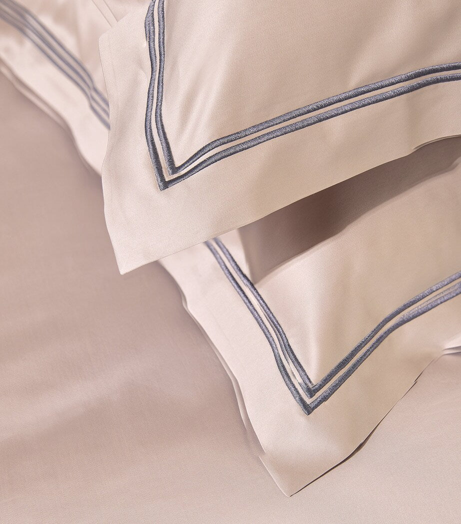 Peter Reed double duvet cover with striped embroidery, 200cm x 200cm, imported from the UK