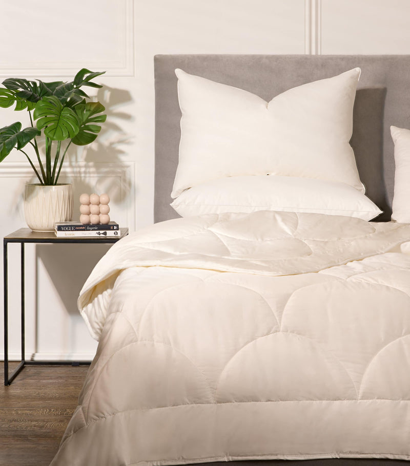 Harrods of London Super-King Pure Silk Duvet