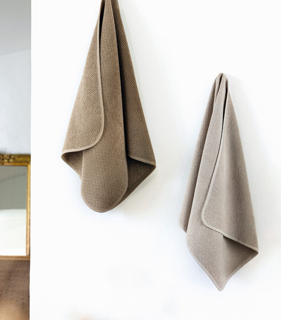 Set of 5 Honeycomb Weave Combed Cotton Washcloths 30cm x 30cm