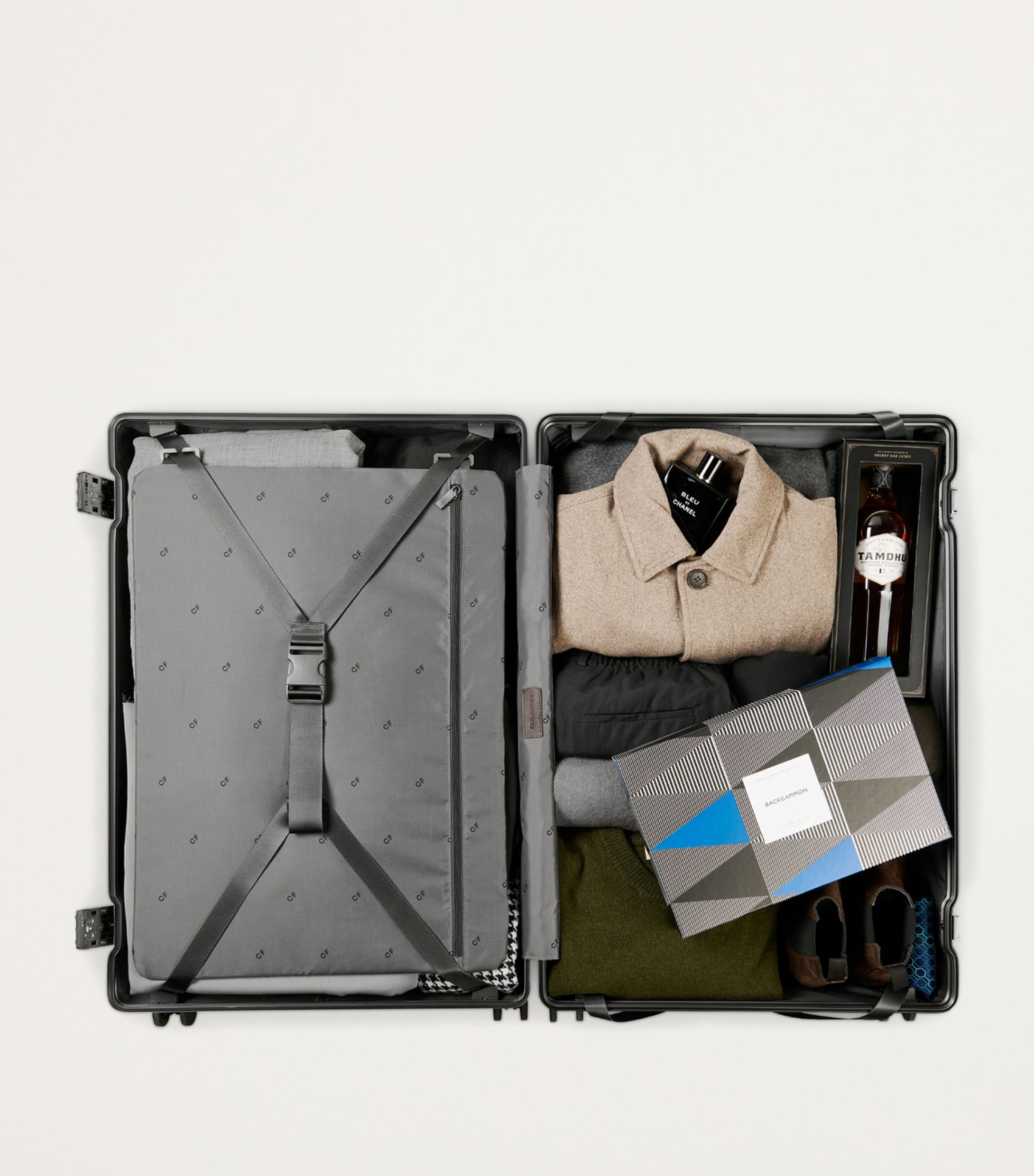 Carl Friedrik large check-in suitcase 78.5cm - British product