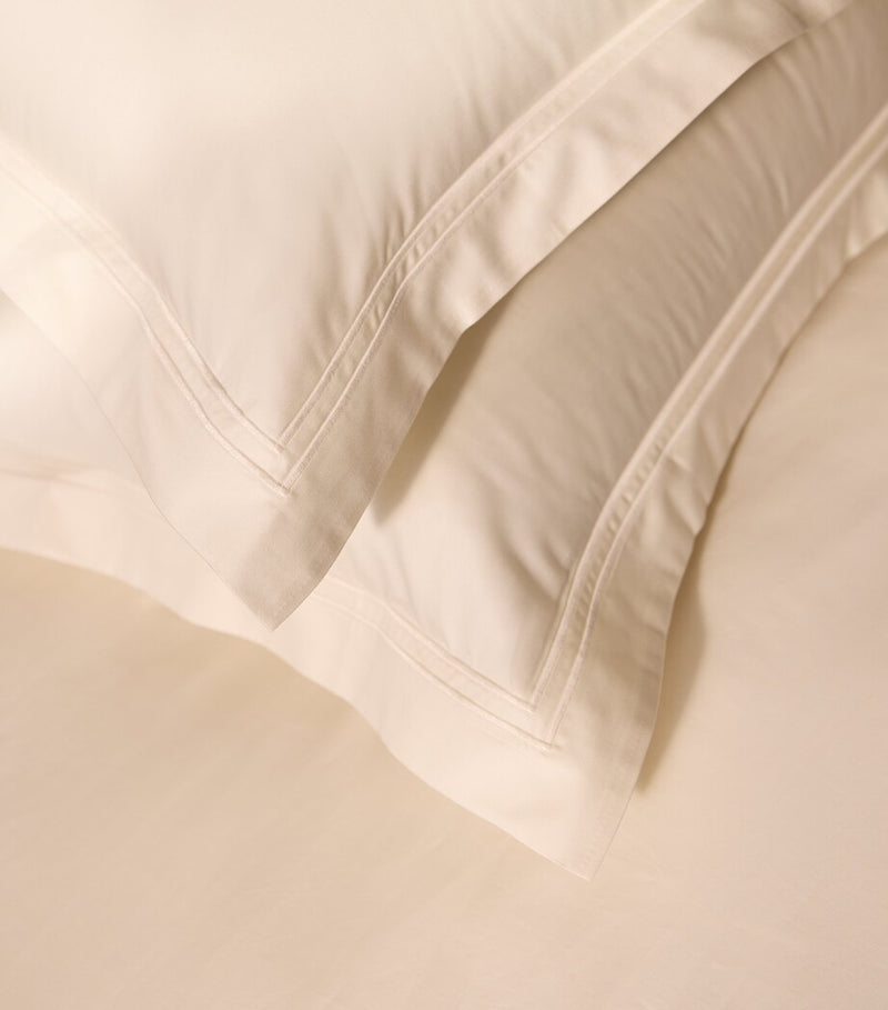 Harrods of London Oxford pillowcase pair 50cm x 90cm, UK version