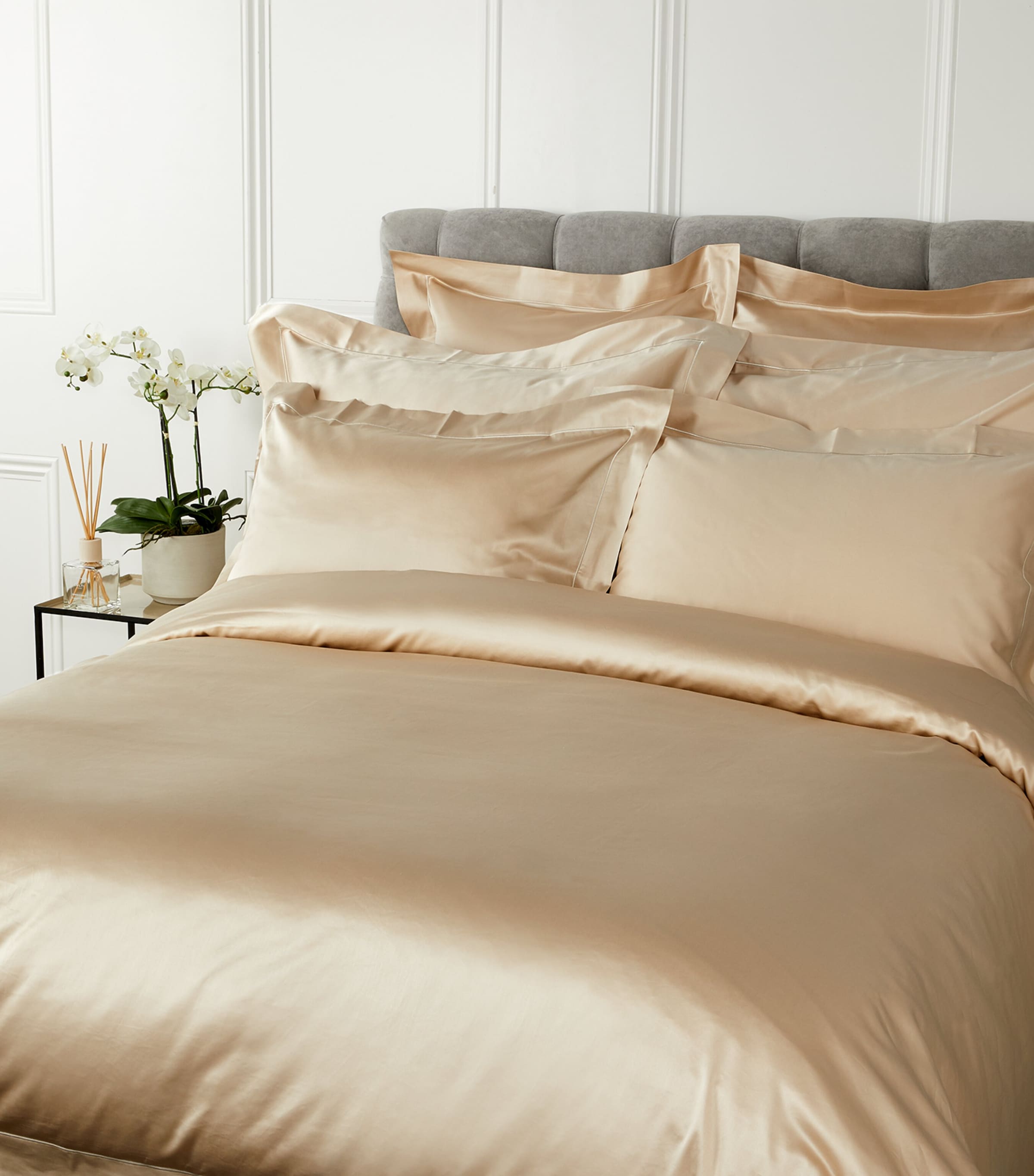 Celso De Lemos Bourdon Super King Duvet Cover - British product