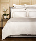 Harrods of London Mayfair King Duvet Cover and Pillowcase Set (230cm x 220cm)