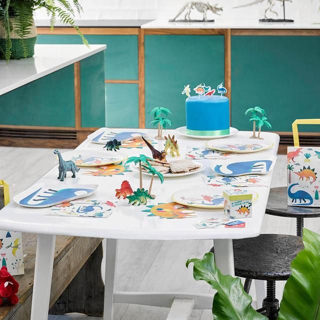 Dinosaur Paper Napkins   20 per pack