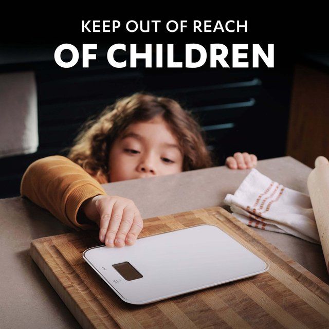 Duracell Specialty CR-2032 Lithium Coin Battery   4 per pack