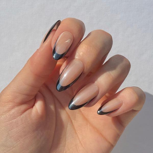 House of Amor press-on nails Glazed Unfazed style, UK version