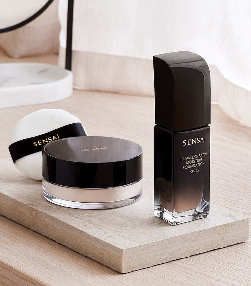 Sensai moisturising foundation with SPF 25 and silk extract 30ml - British product
