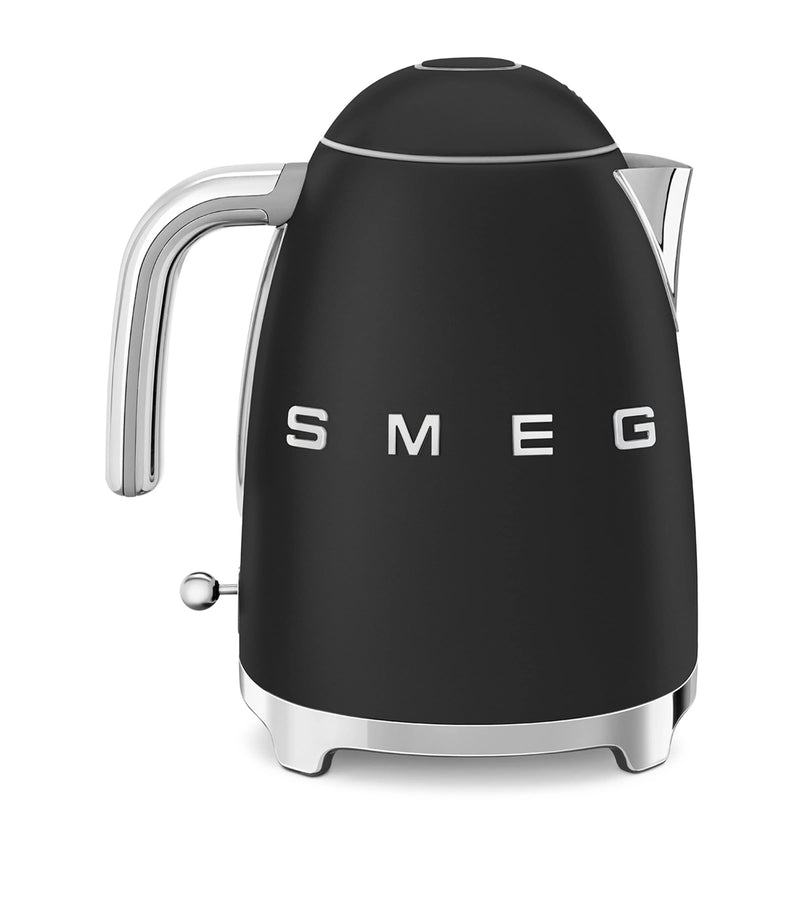 Smeg retro electric kettle with stainless steel details (British brand)