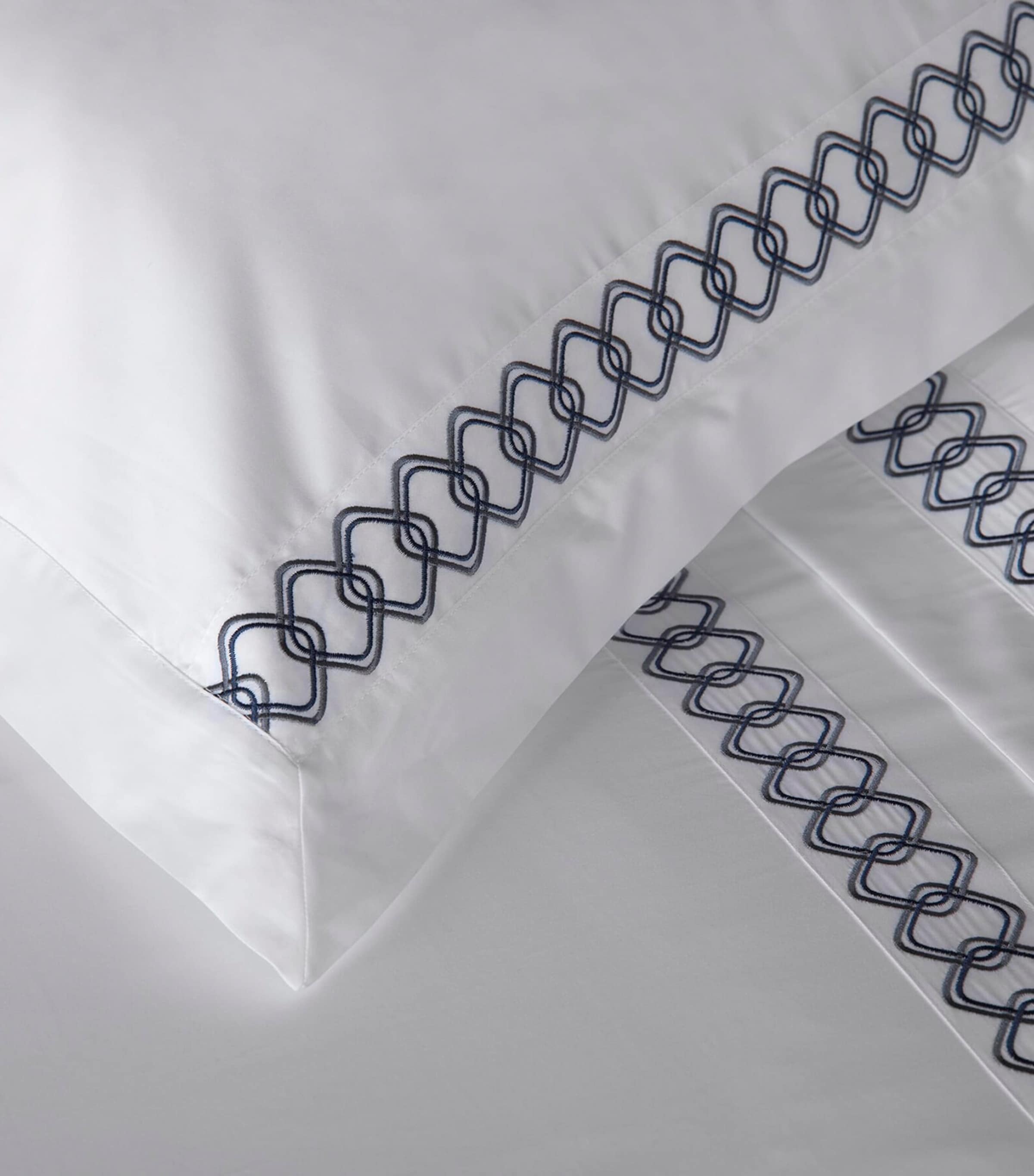 Amalia Ornato Super King Duvet Cover Set - British product