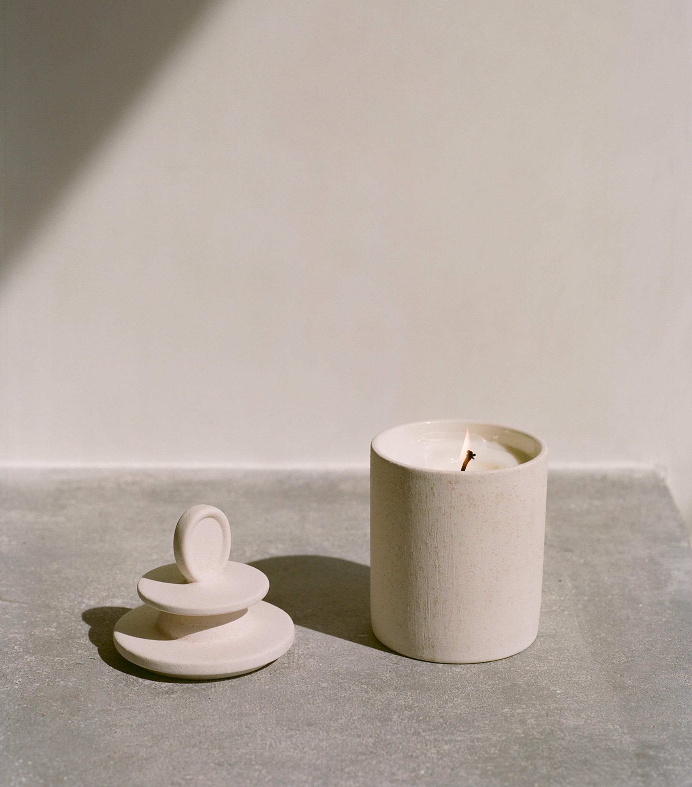 Olfactif Aquarius Orange Blossom candle 240g, imported from the UK