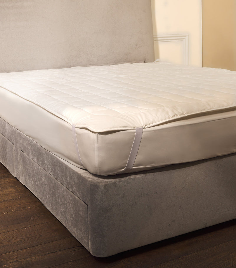 Harrods of London Eco Control Emperor Protector (215cm x 215cm)
