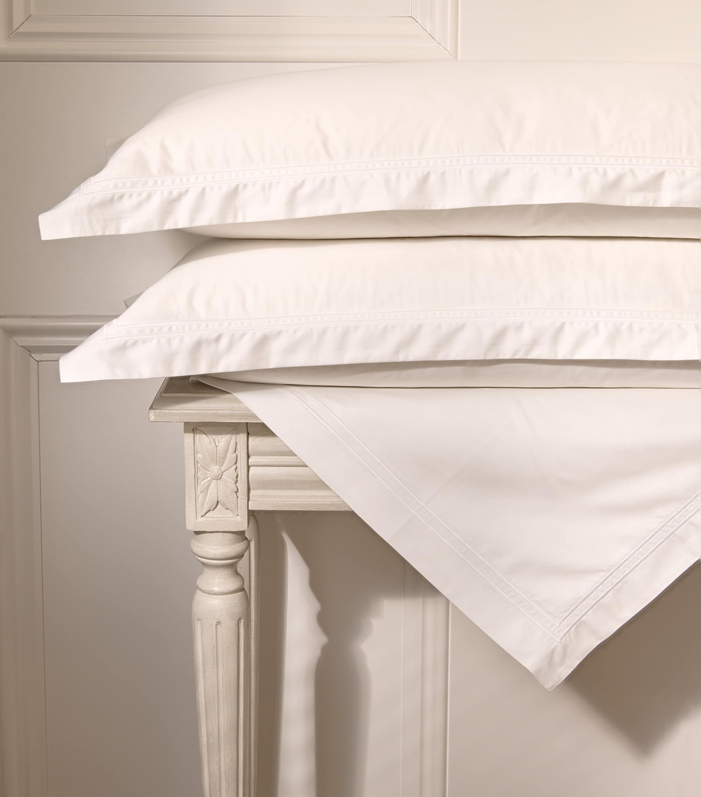Harrods of London Brompton II Emperor Duvet Cover Set (290cm x 235cm)