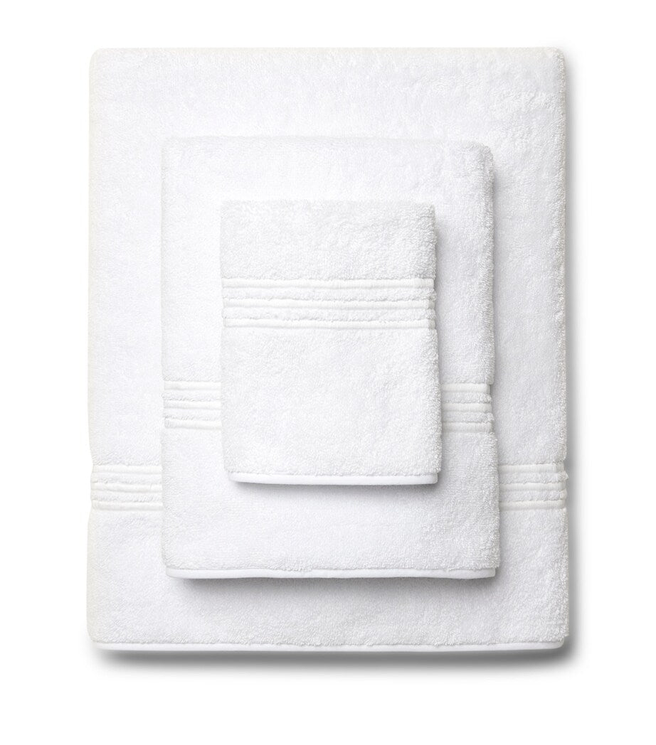 Pratesi hand towel with three hand-embroidered lines, 50cm x 75cm, imported from the UK