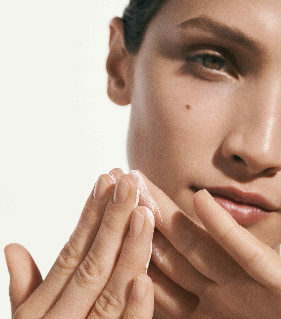 La Mer moisturizing cream duet set for ageing skin with 60ml and 15ml jars, UK version