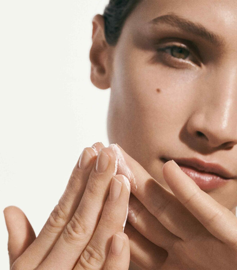 La Mer moisturizing cream duet set for ageing skin with 60ml and 15ml jars, UK version