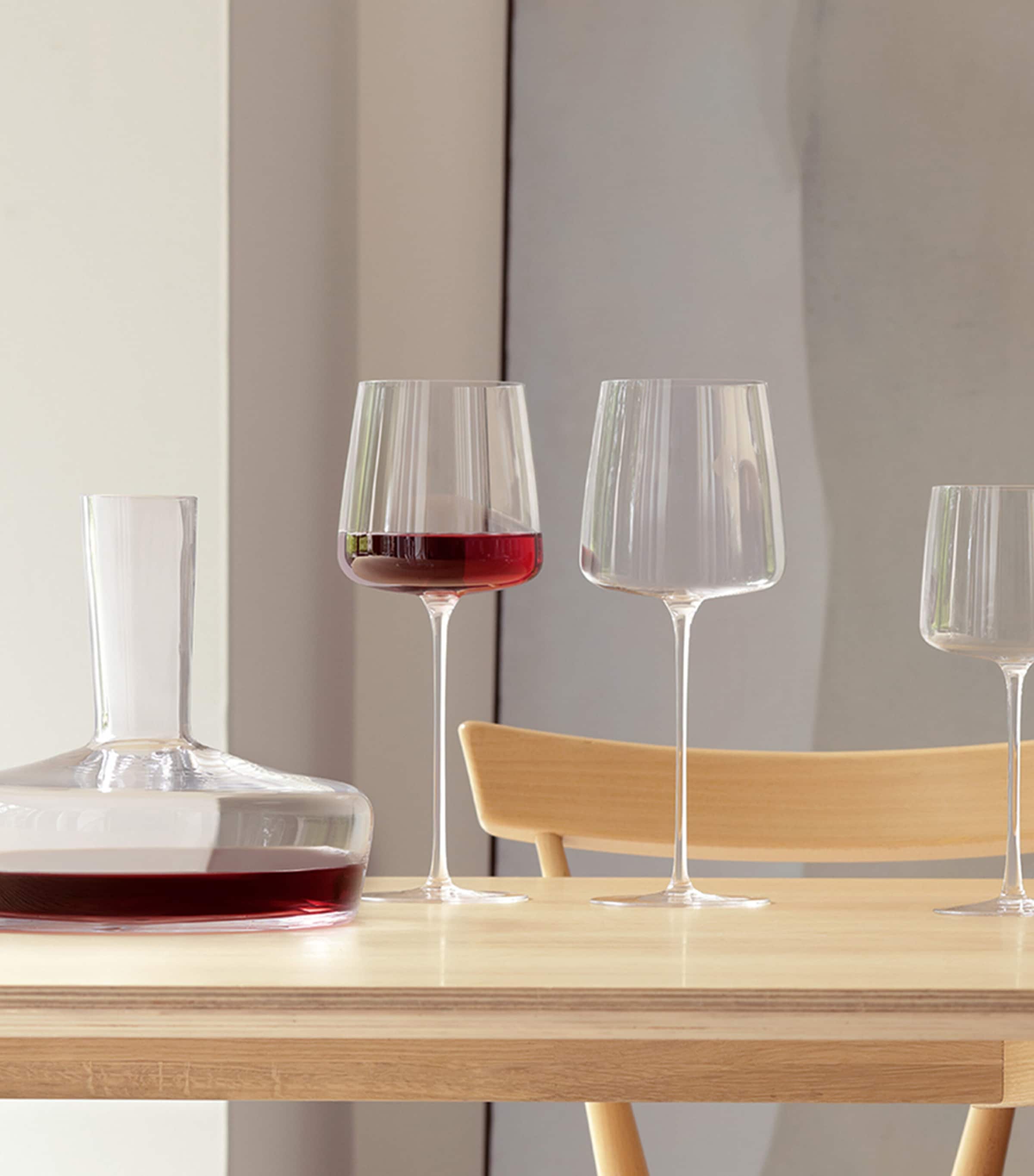 LSA International Metropolitan Carafe (2L)