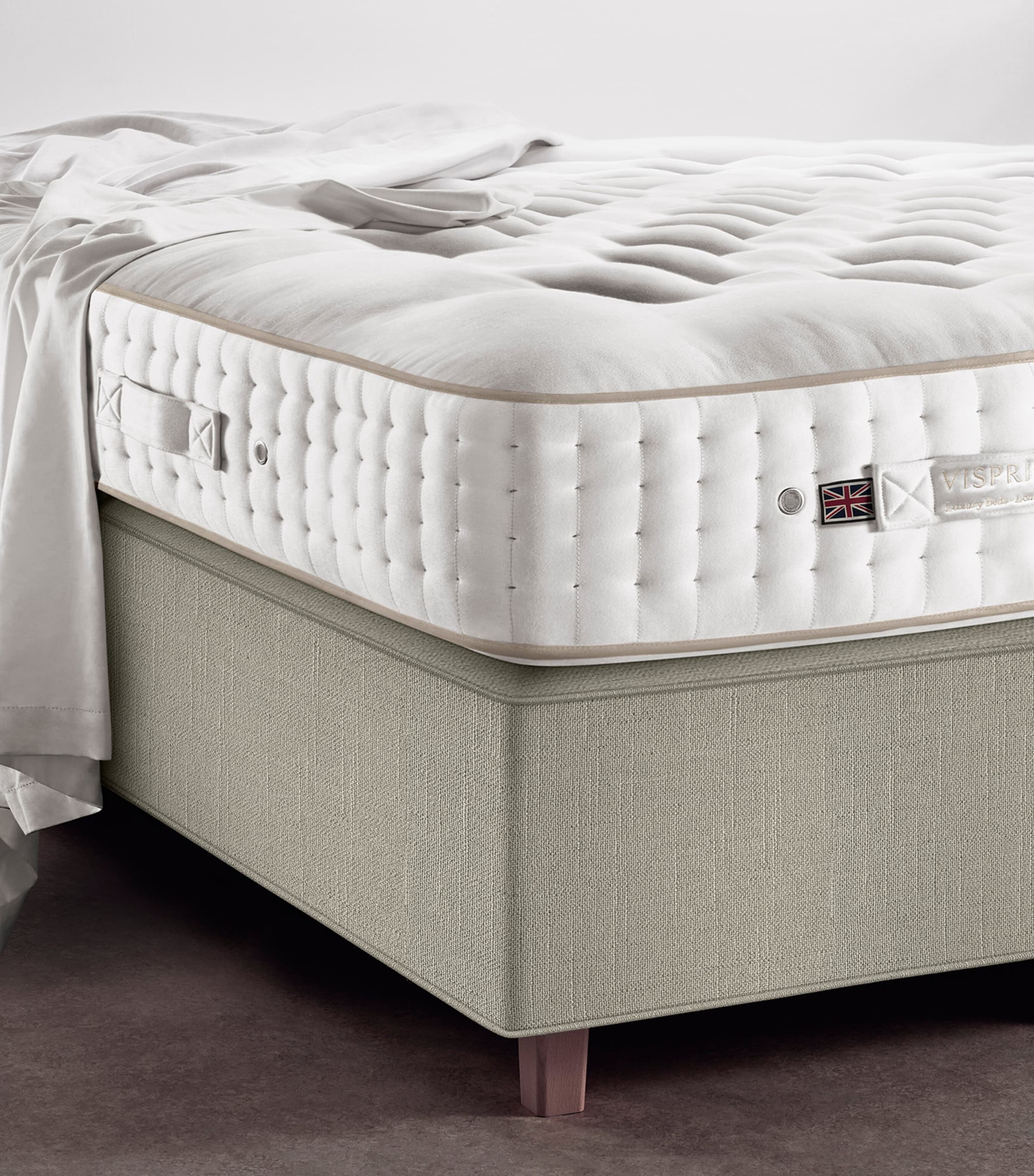 Vispring Medium Signatory Mattress 150cm x 200cm (British brand)