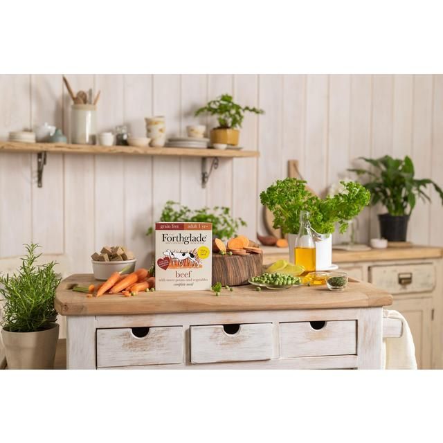 Forthglade complete adult grain free Beef with sweet potato &amp;amp; veg   395g