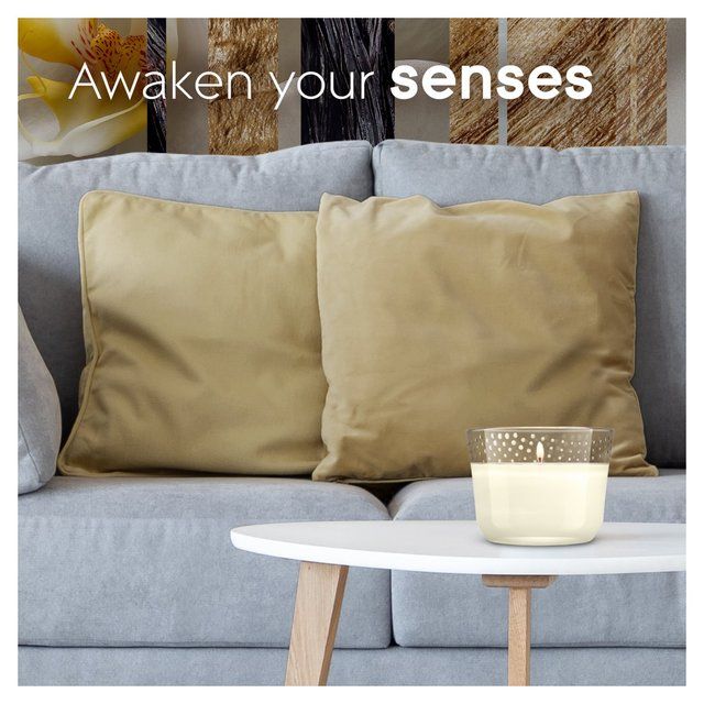 Glade Large Candle Vanilla Blossom Air Freshener   224g