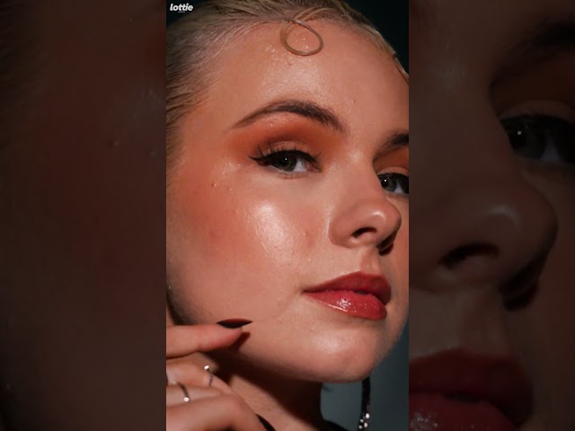 Lottie London x The Vampire Diaries Cheeky Kiss - Siren