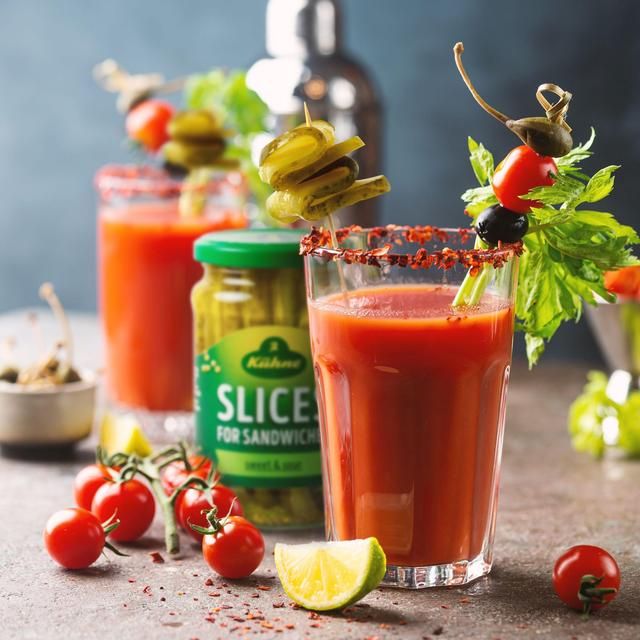 Kuhne Gherkin Sandwich Slices   330g