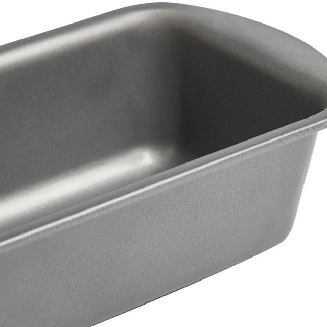 M&amp;amp;S Aluminium Loaf Tin 25cm