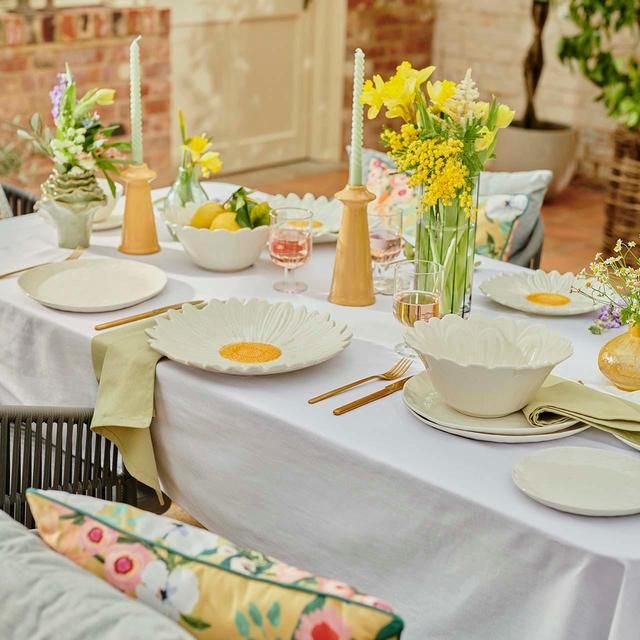 M&amp;amp;S Daisy Salad Bowl One Size White