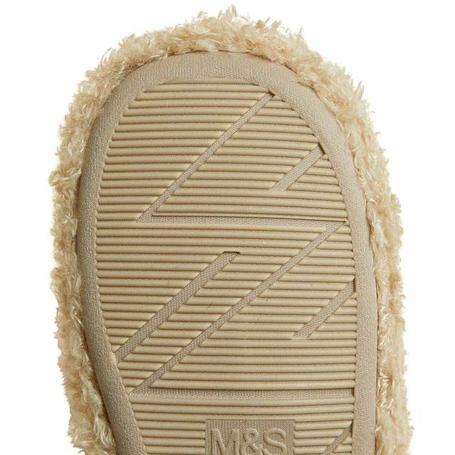M&amp;amp;S Kids Spencer Bear Slippers Size 6-12 Light Brown