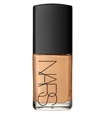 NARS Sheer Glow Foundation M5 Valencia