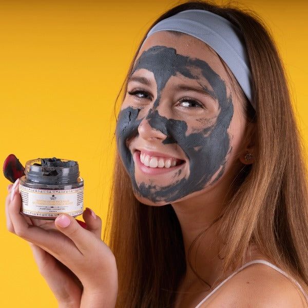 Nature Spell Activated Charcoal &amp;amp; Honey Purifying Face Mask