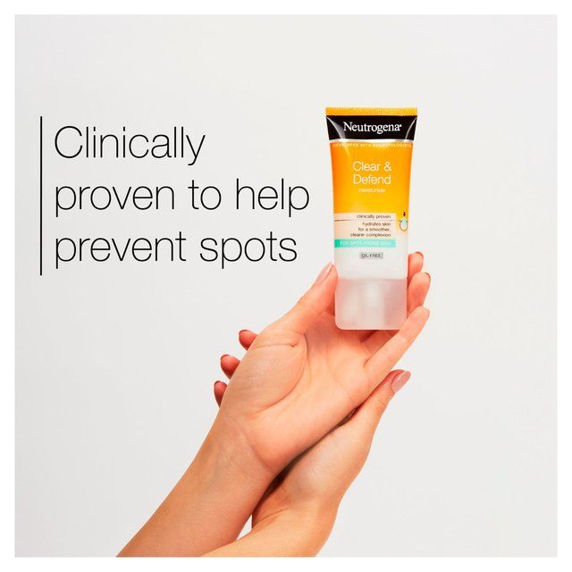 Neutrogena Clear &amp;amp; Defend Oil Free Moisturiser   50ml