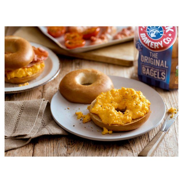 New York Bakery Co. Plain Bagels   5 per pack